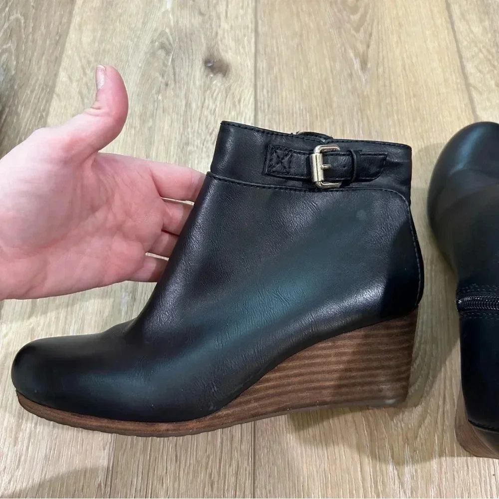 Dr. Scholl’s Daina Women’s Black Wedge Booties Memory Foam Cool Fit Size 6.5 GUC
